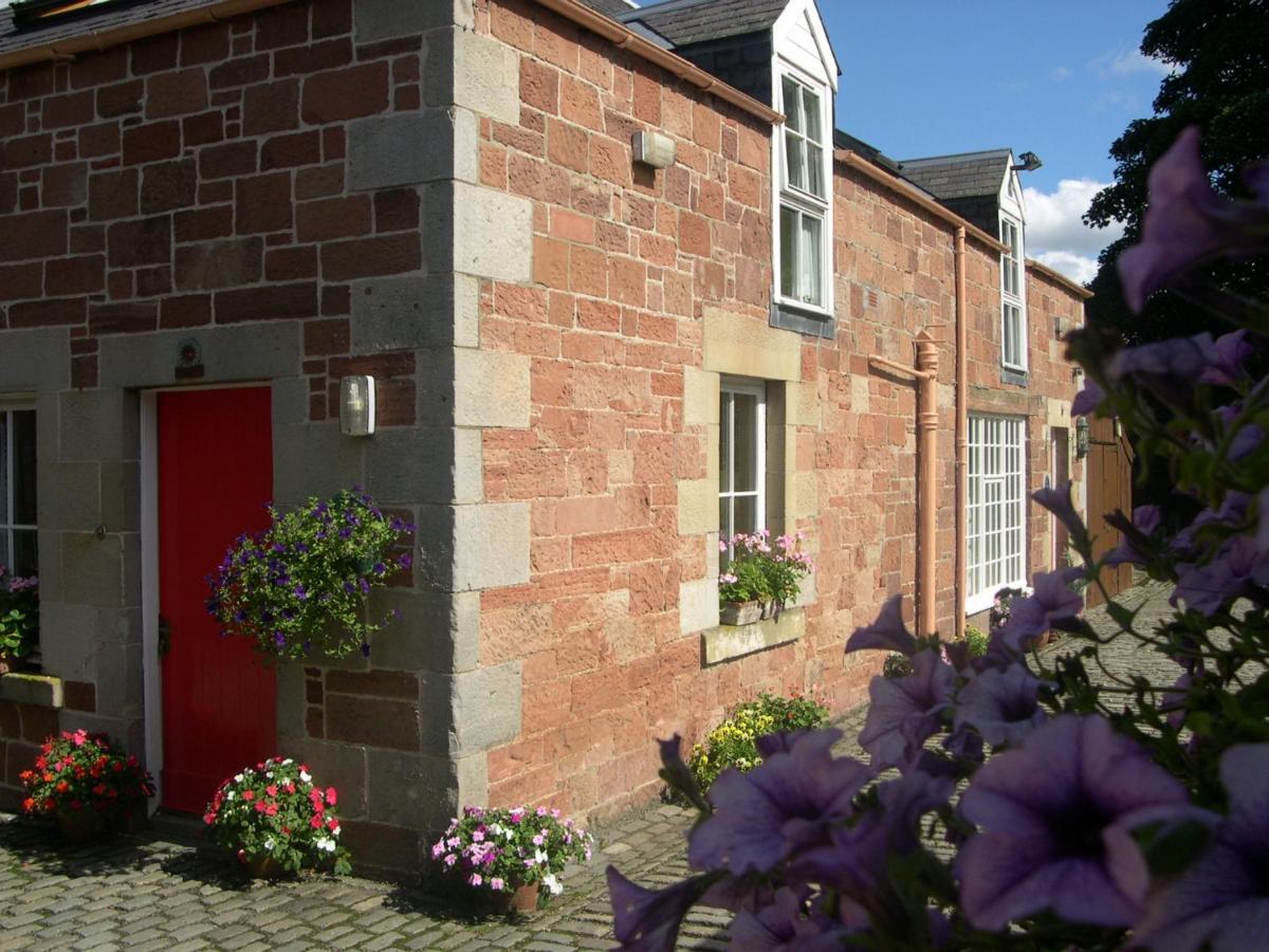 Harleyburn Cottages - Stables And Saddlery Melrose Dış mekan fotoğraf